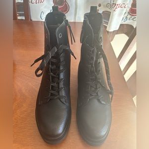 Naturalizer SOUL OZZY COMBAT BOOT
